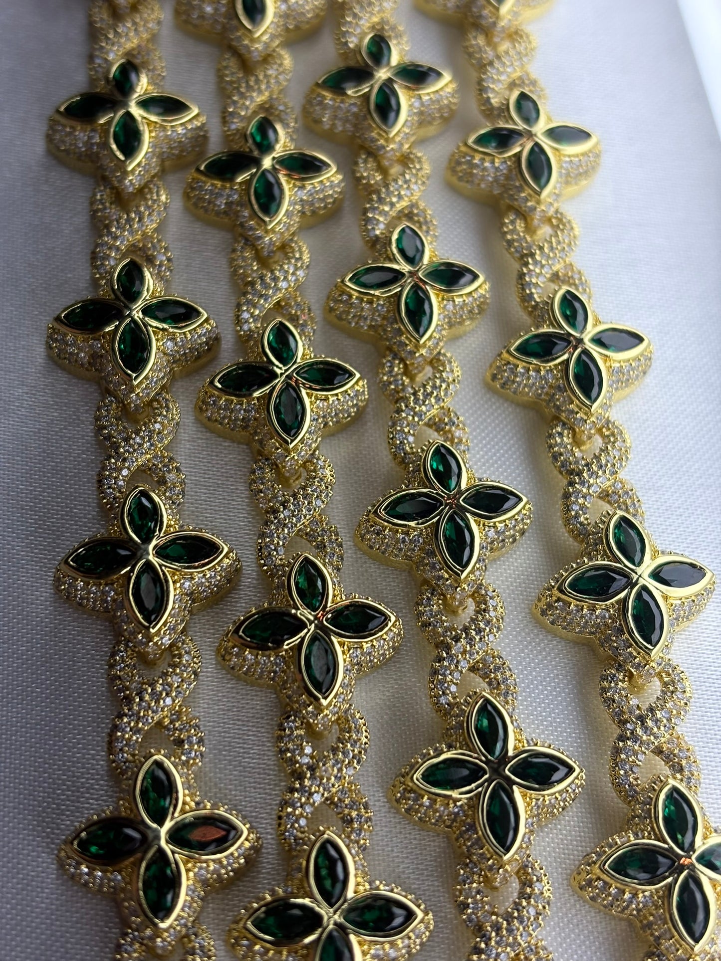 Endless Sparkle™ Moissanite Armband – Gold Green (8 inch) | GRA-gecertificeerd