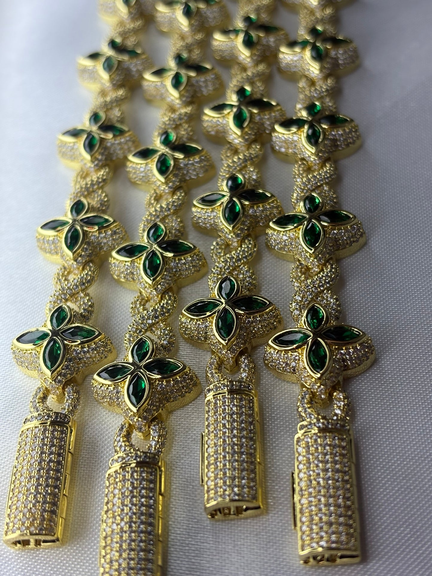 Endless Sparkle™ Moissanite Armband – Gold Green (8 inch) | GRA-gecertificeerd