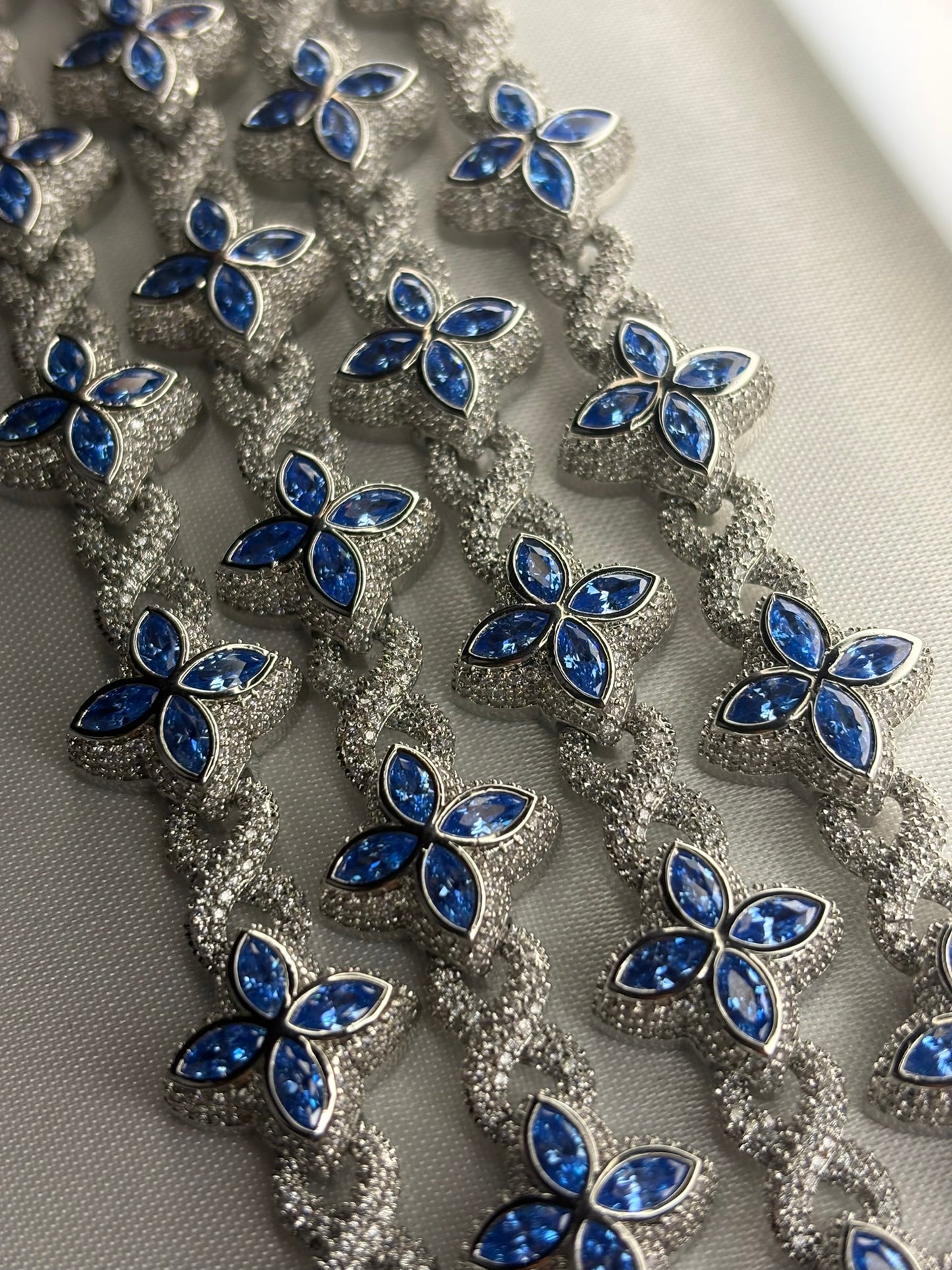 Endless Sparkle™ Moissanite Armband – Silver Blue (8 inch) | GRA-gecertificeerd